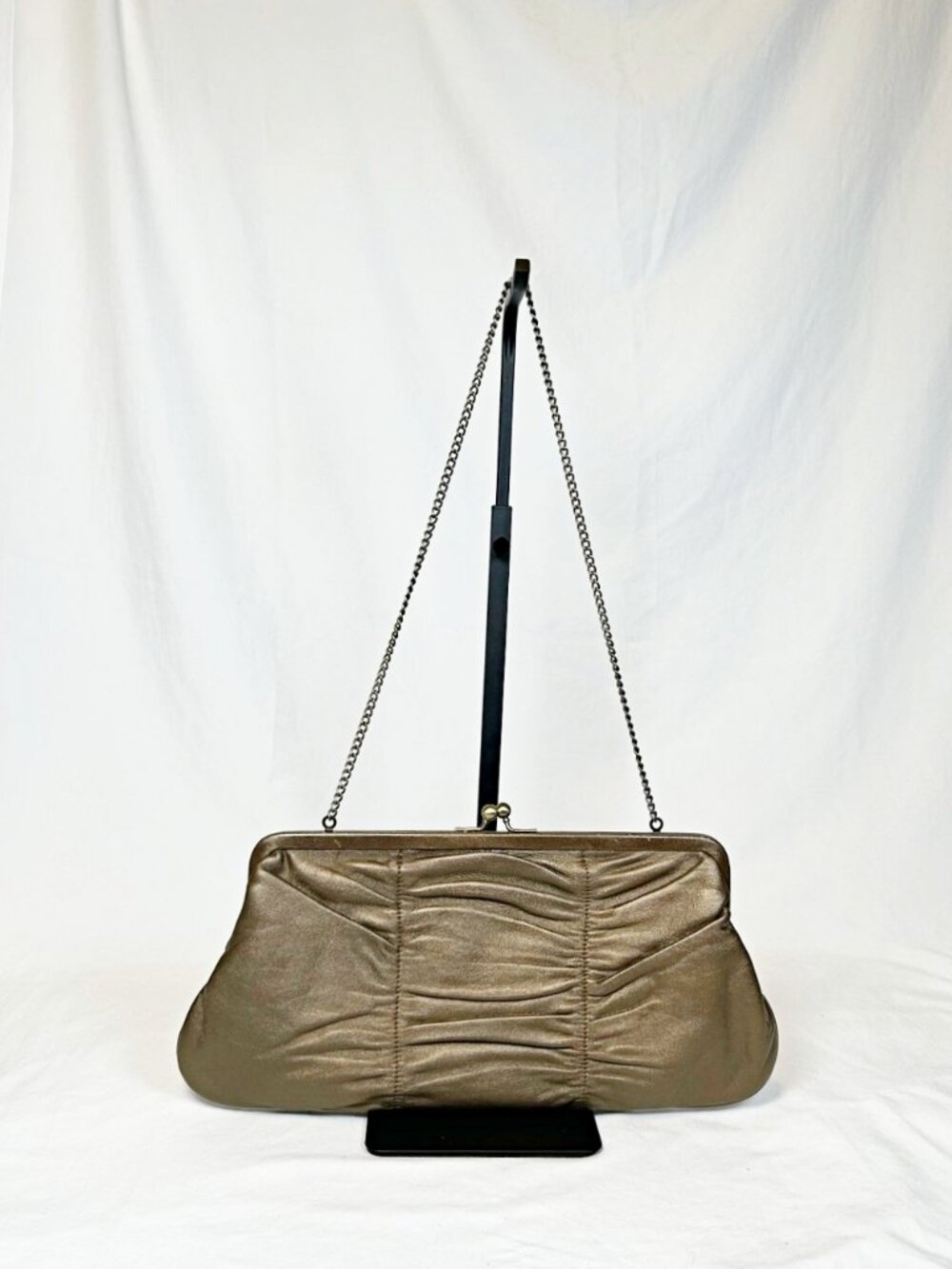 Vintage Hobo International Metallic Gold Runched Leather Kisslock Shoulder Bag
